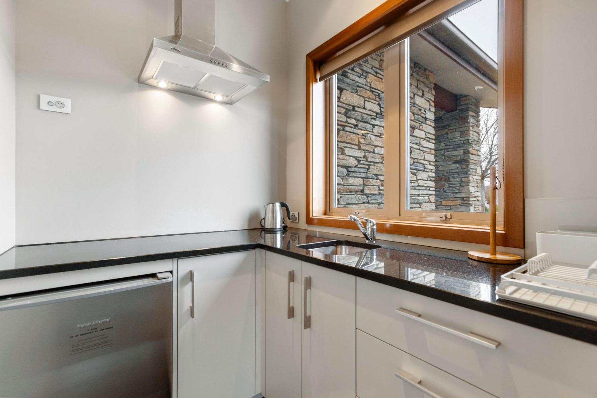 Studio Nestled In Ridgecrest Wanaka Exterior foto